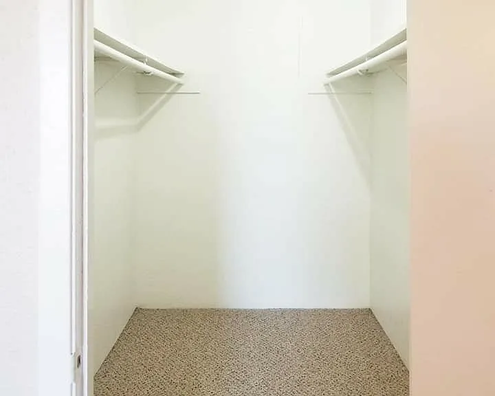 Cedar Bluff Apartments — Photo 16
