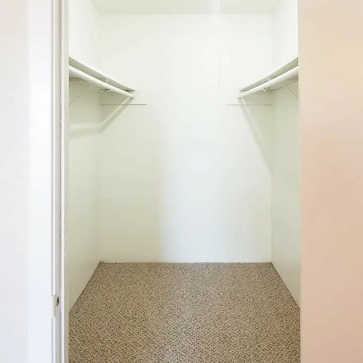 Cedar Bluff Apartments