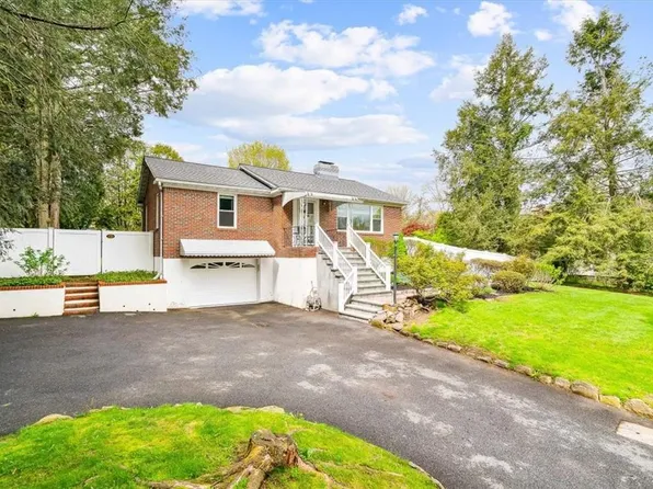 707 Croton Falls Road, Carmel, NY 10512