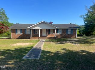 602 Camellia Dr, Four Oaks, NC 27524