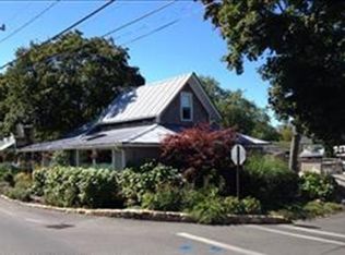 91 Dukes County Ave #2, Oak Bluffs, MA 02557