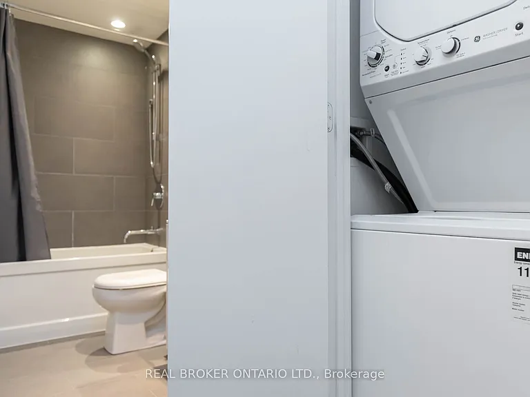 159 Dundas St E #606 — Photo 15
