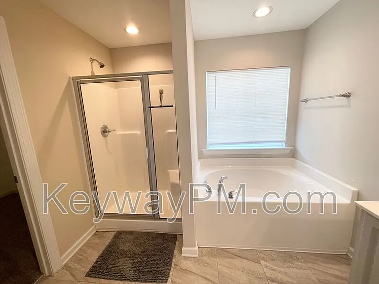1206 Cobblefield Dr — Photo 10