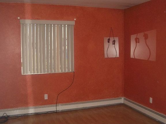 1st flr bedroom