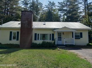 24 Shufelt Way, Schroon lake, NY 12870