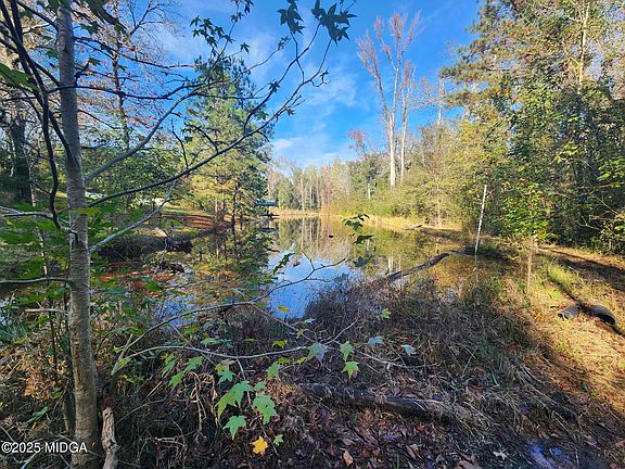 2nd image of 2273 Massee Ln