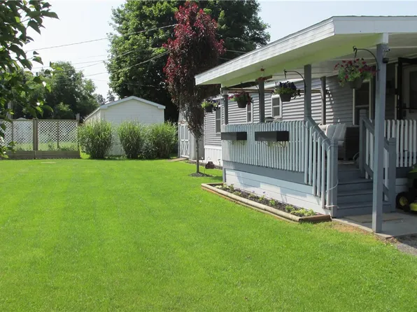 1848 Sloan Dr, Pt Byron, NY 13140