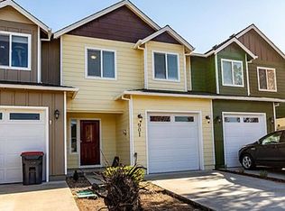 901 Silver Fox Dr, Central Pt, OR 97502