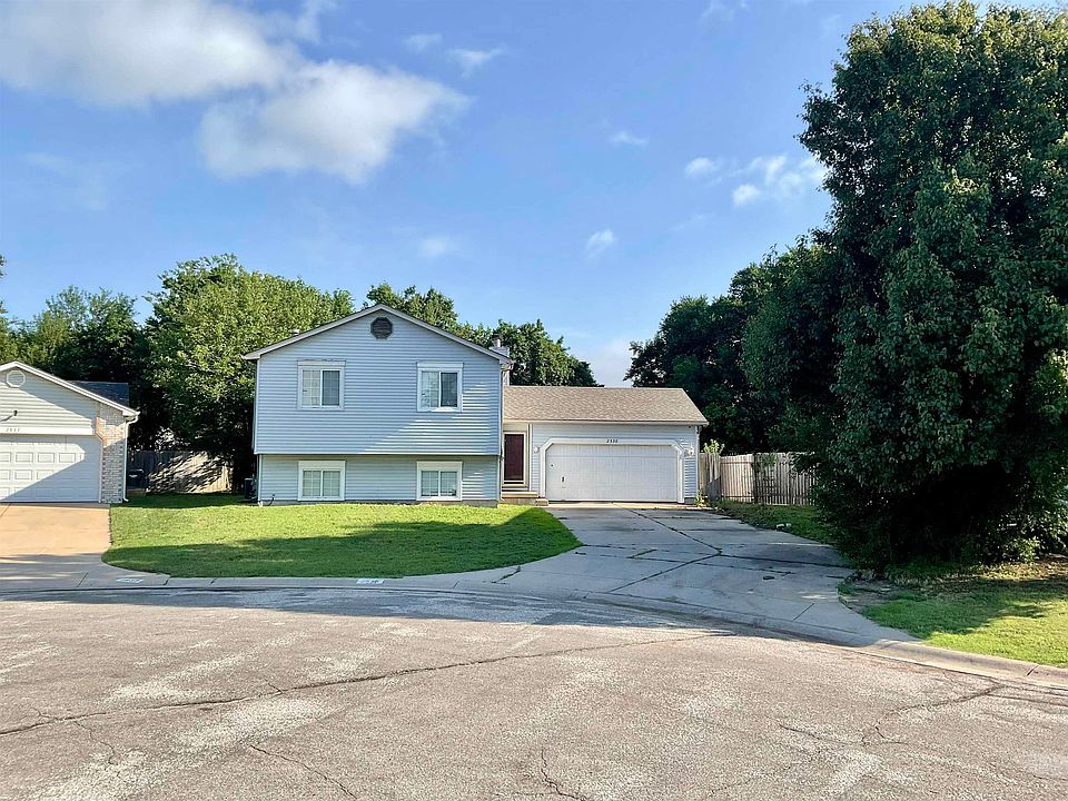 1st image of 2538 N Old Manor Cir