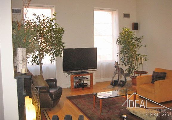 2nd image of 24 Tompkins Pl #1