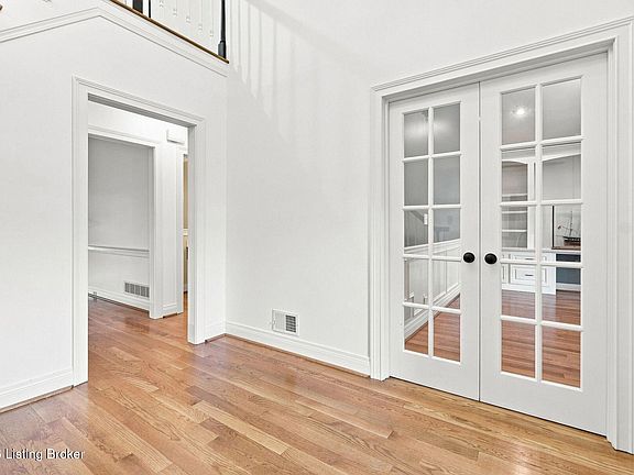 5th image of 7608 Wolfspring Ct