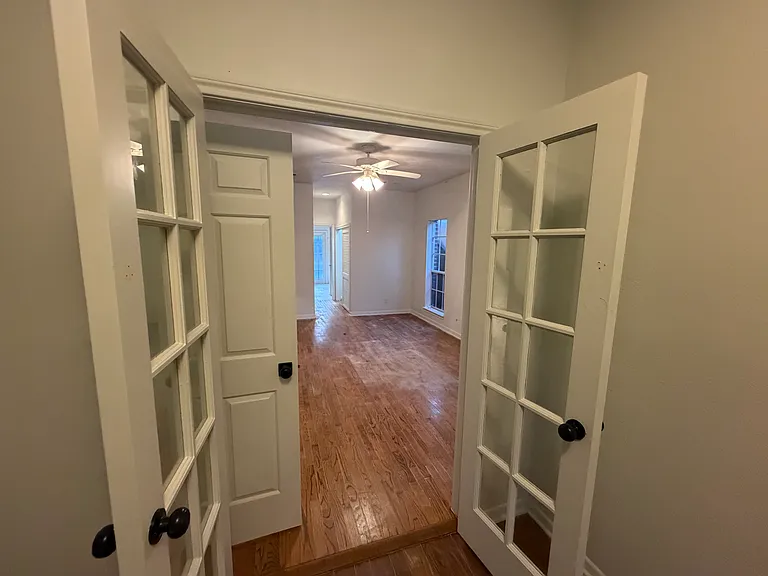 7218 Holder Forest Ct — Photo 37