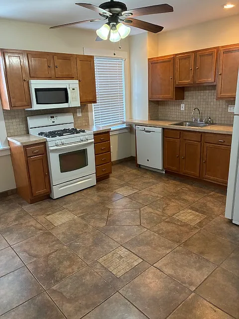 30 Excelsior Avenue — Photo 2