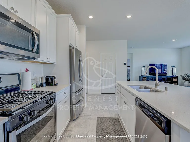 258 Martos Ct — Photo 15