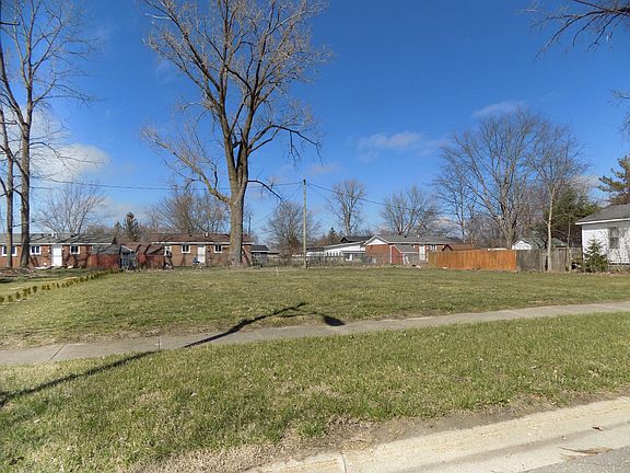 5th image of 313 Cartwright Ave