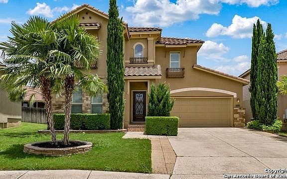 2nd image of 18014 Camino Del Mar