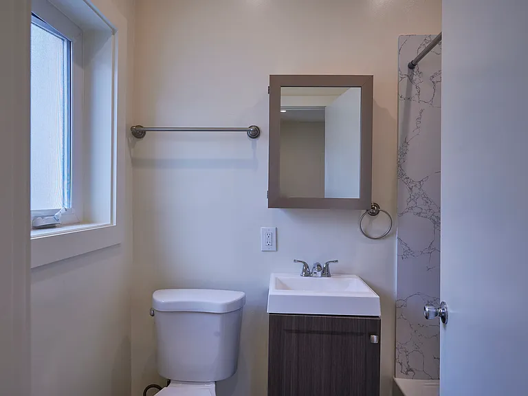 2312-14 Ellsworth Street — Photo 10