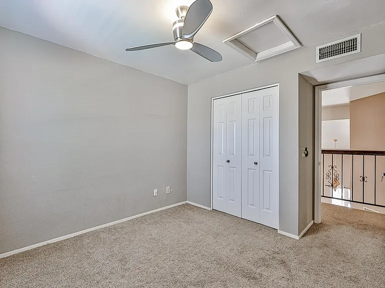 3236 E Hiddenview Dr — Photo 22