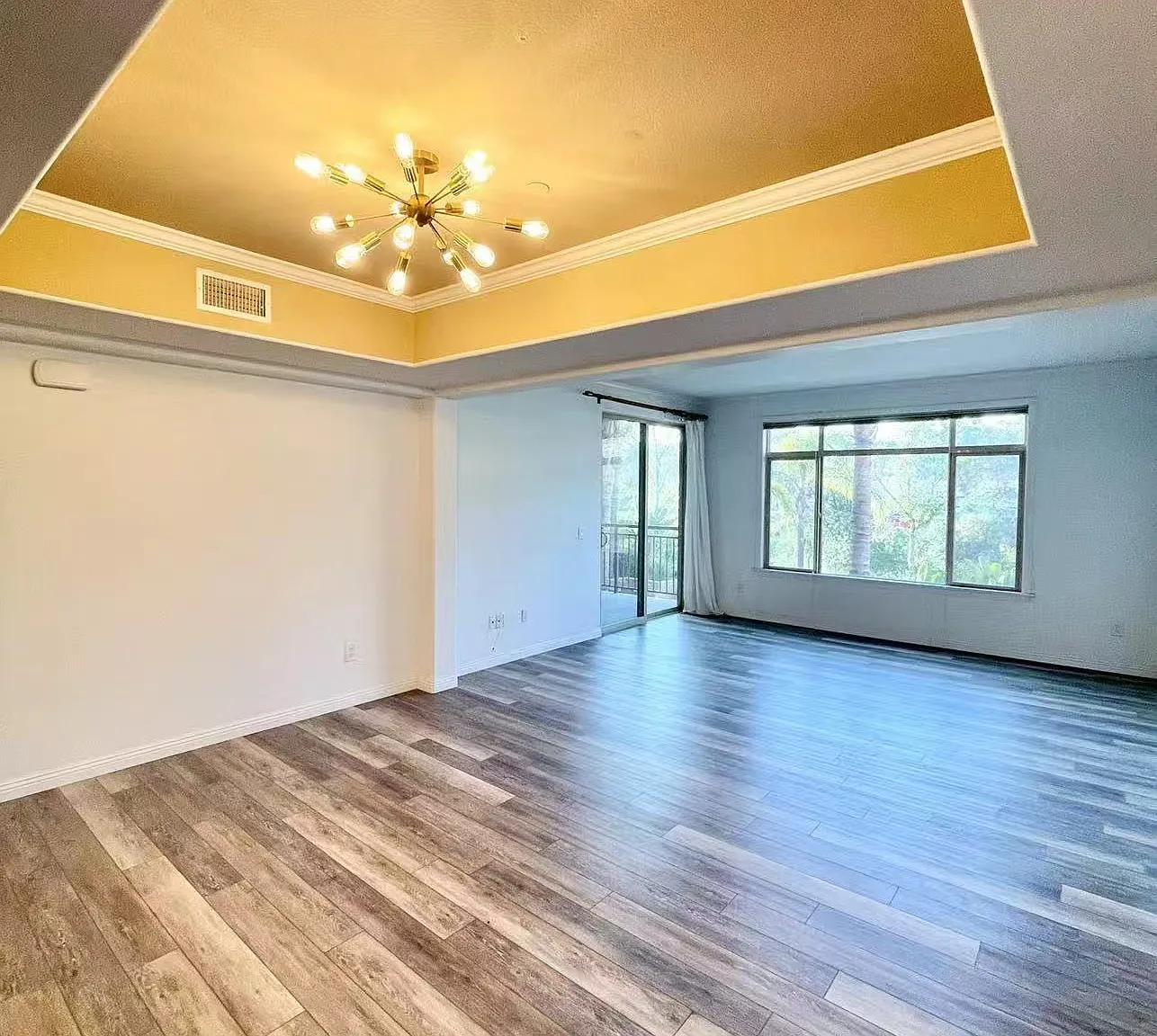2 bed, 1274 sqft, $3,400 — Photo 3