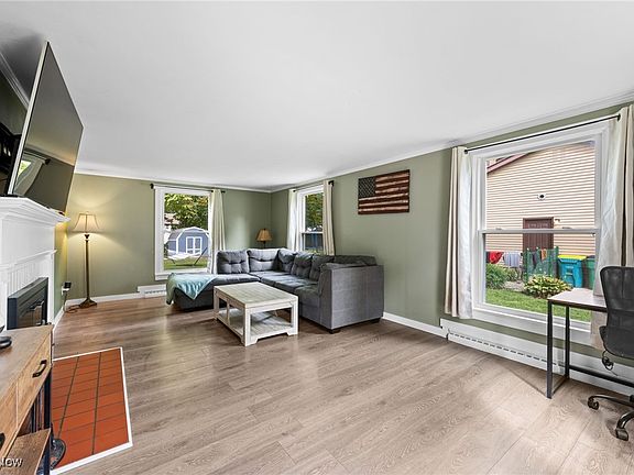 4th image of 85 Nelmar Dr