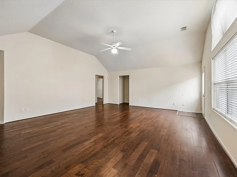 15519 Hickory Dale St — Photo 5