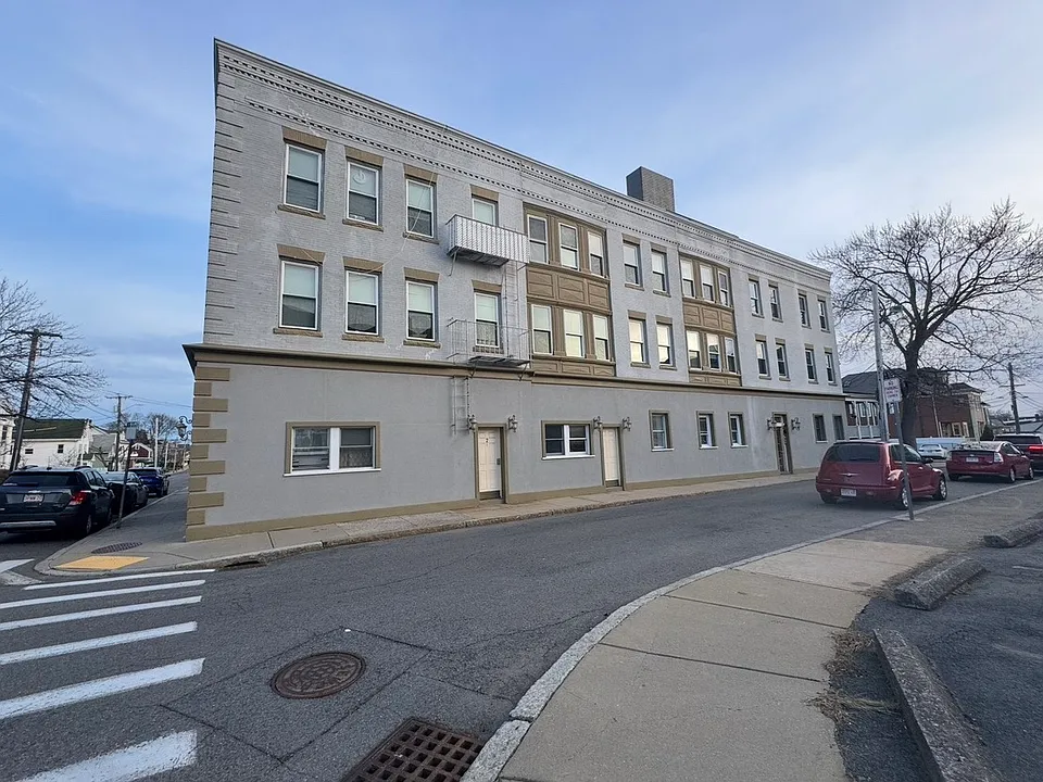 6 Jefferson St #9