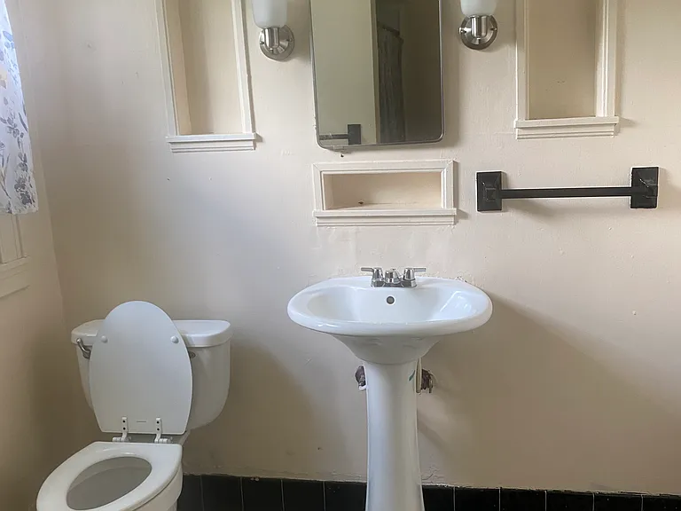 1293 Main St — Photo 51