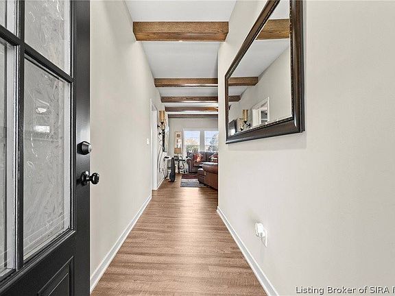 3rd image of 6010 Heaven Hill Dr