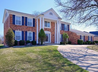 25360 Crown Point Ct, Farmington Hills, MI