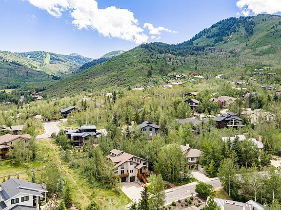 3rd image of 2615 Aspen Springs Dr #Asr-36