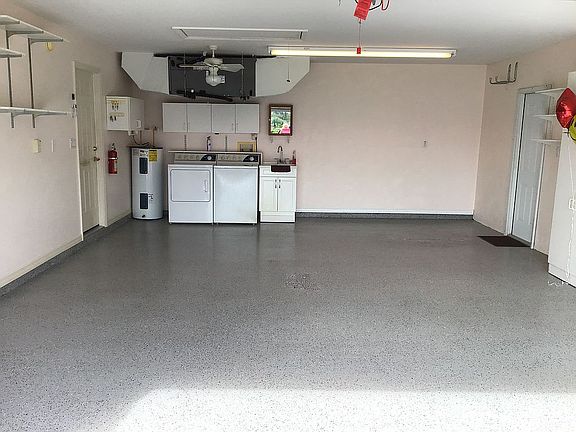 Garage & Laundry Area