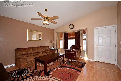 3rd image of 2042 Birch Ave