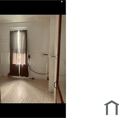 3 bed, 1300 sqft, $2,400 — Photo 3