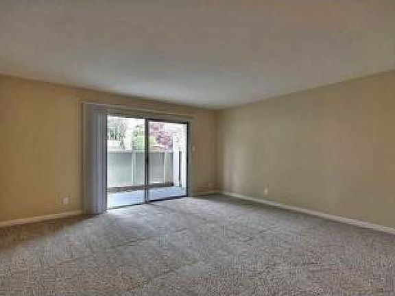 2nd image of 960 Linden Ave
