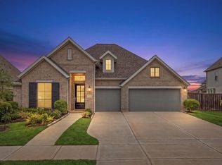 11814 Bush Tail Ct, Mont Belvieu, TX 77523