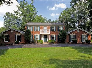 300 Babler Rd, Saint Louis, MO 63141