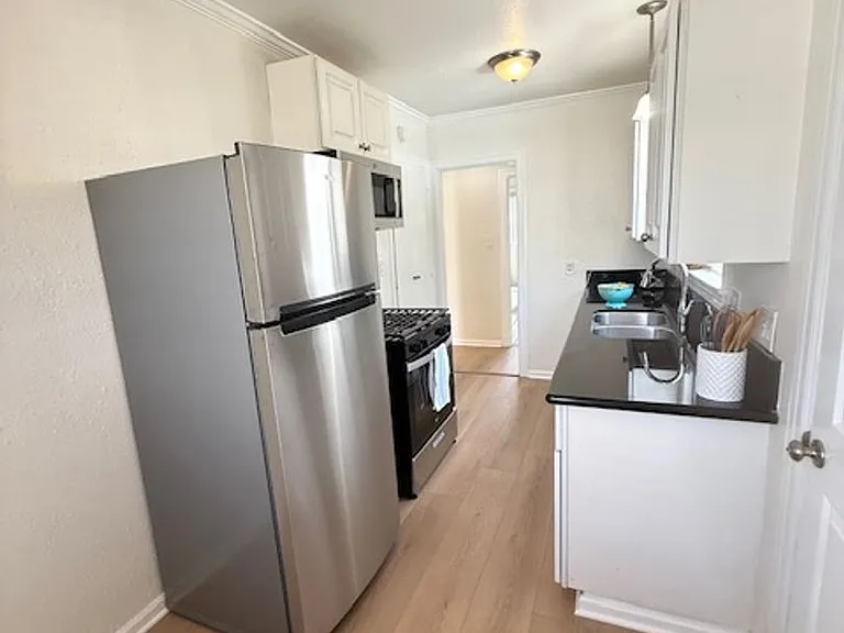 760 Elmira St #8 — Photo 15
