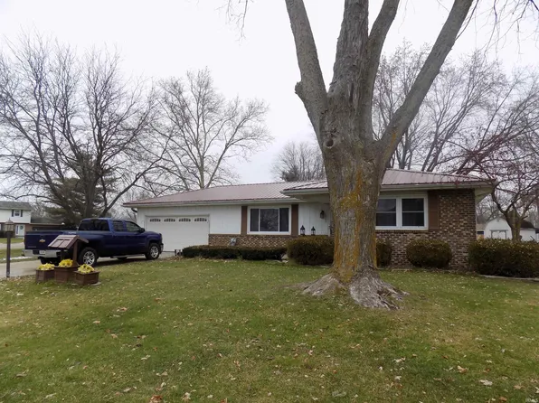 52269 Country Acres Dr, Elkhart, IN 46514