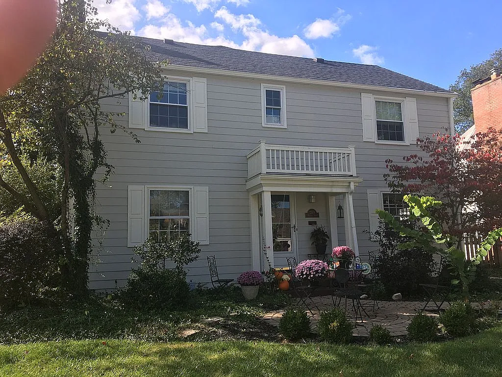 2579 Berwyn Rd photo 1