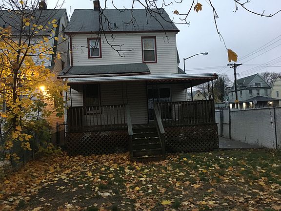 4th image of 11110 204th St