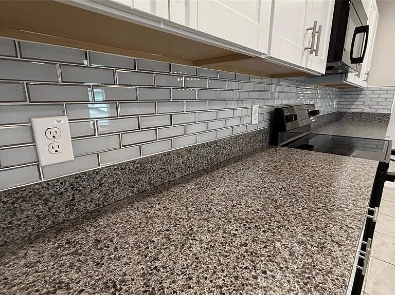 3816 Hanover Dr — Photo 17