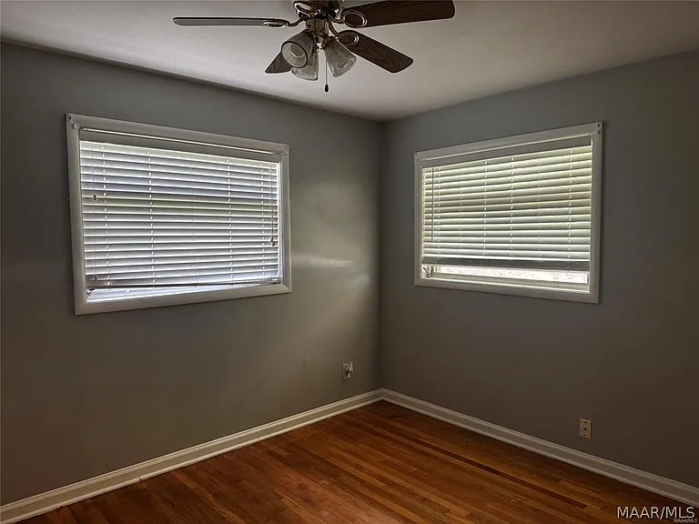 111 Easthaven Rd — Photo 14