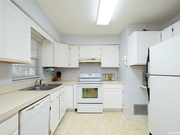 5th image of 4928 NW 29th St