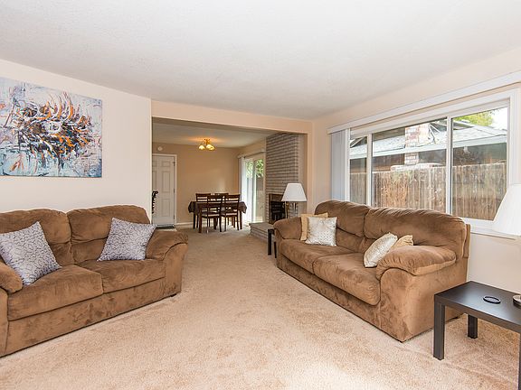 3rd image of 1876 SE 53rd Ave