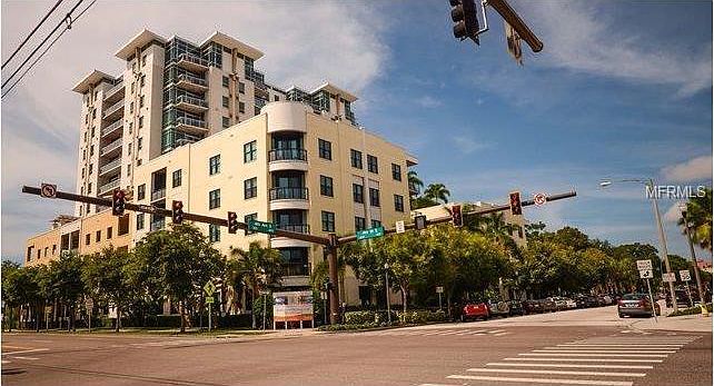 1st image of 400 4th Ave S APT 102
