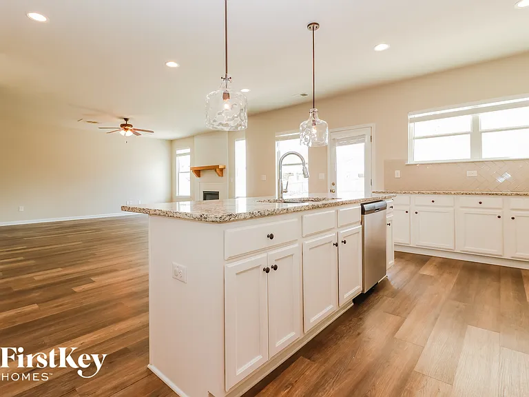 225 Villa Grande Dr — Photo 7