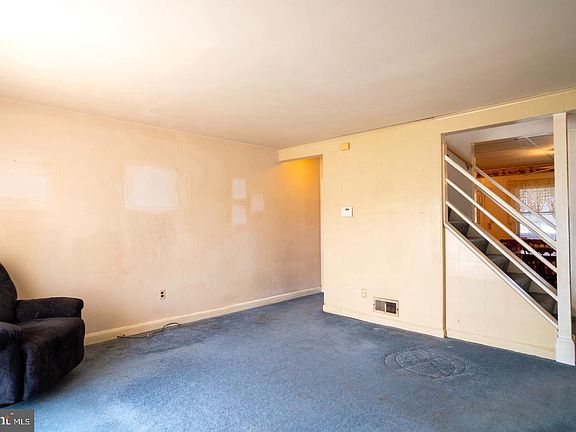 4th image of 1246 Pine Heights Ave