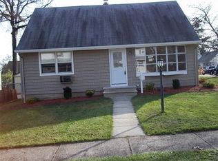 98 Reigate Rd, Bloomfield, NJ 07003