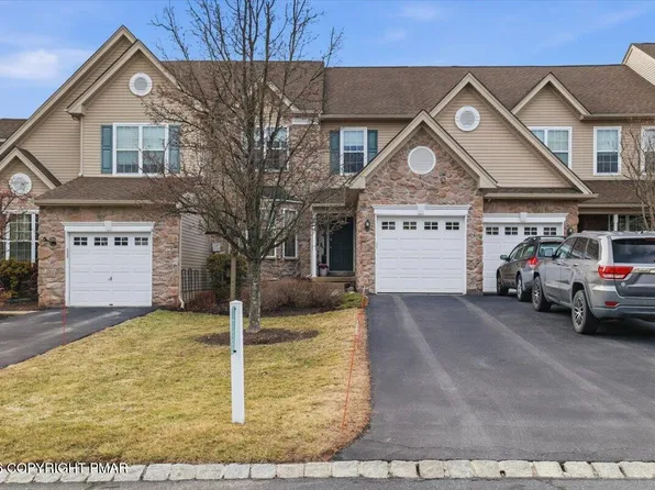 1733 Big Ridge Dr, East Stroudsburg, PA 18302