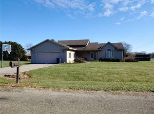 1 Quail Ct, Chrisman, IL 61924